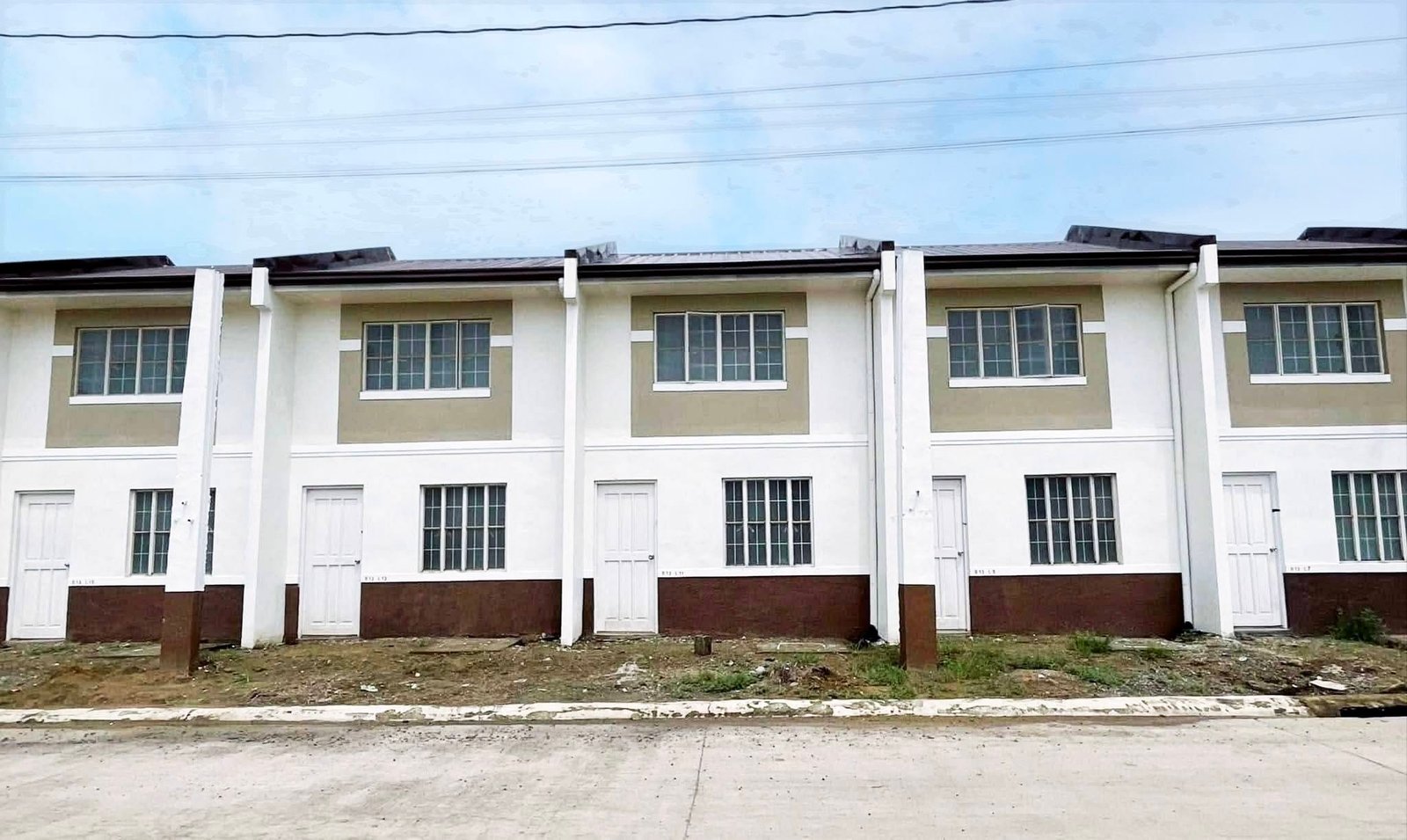 TOWN HOUSE 44